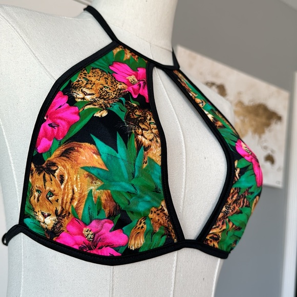 NWOT Designer Bikini - Picture 3 of 4